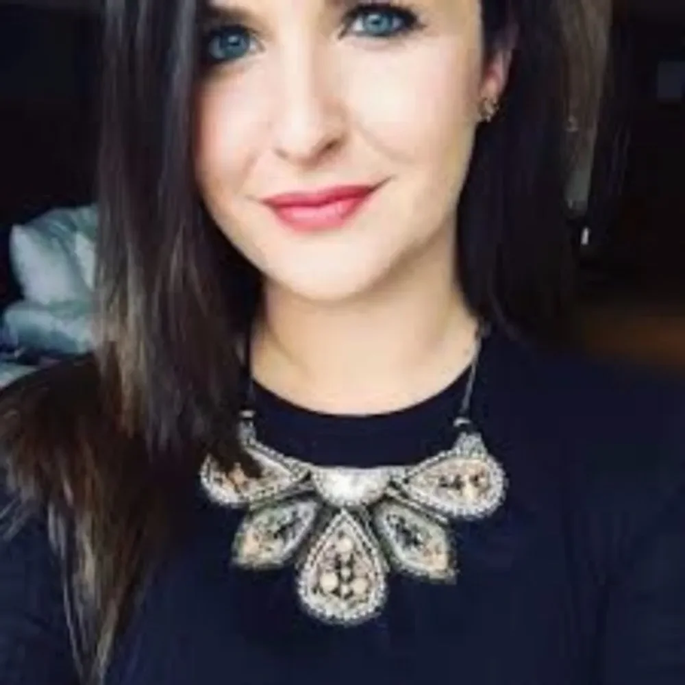 stella & dot ~ constantine feather statement necklace - Picture 3 of 12